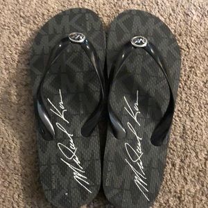 Michael Kota flip flops